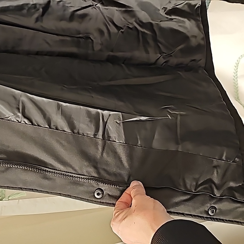 Woman's jacket - Picture 10 of 13
